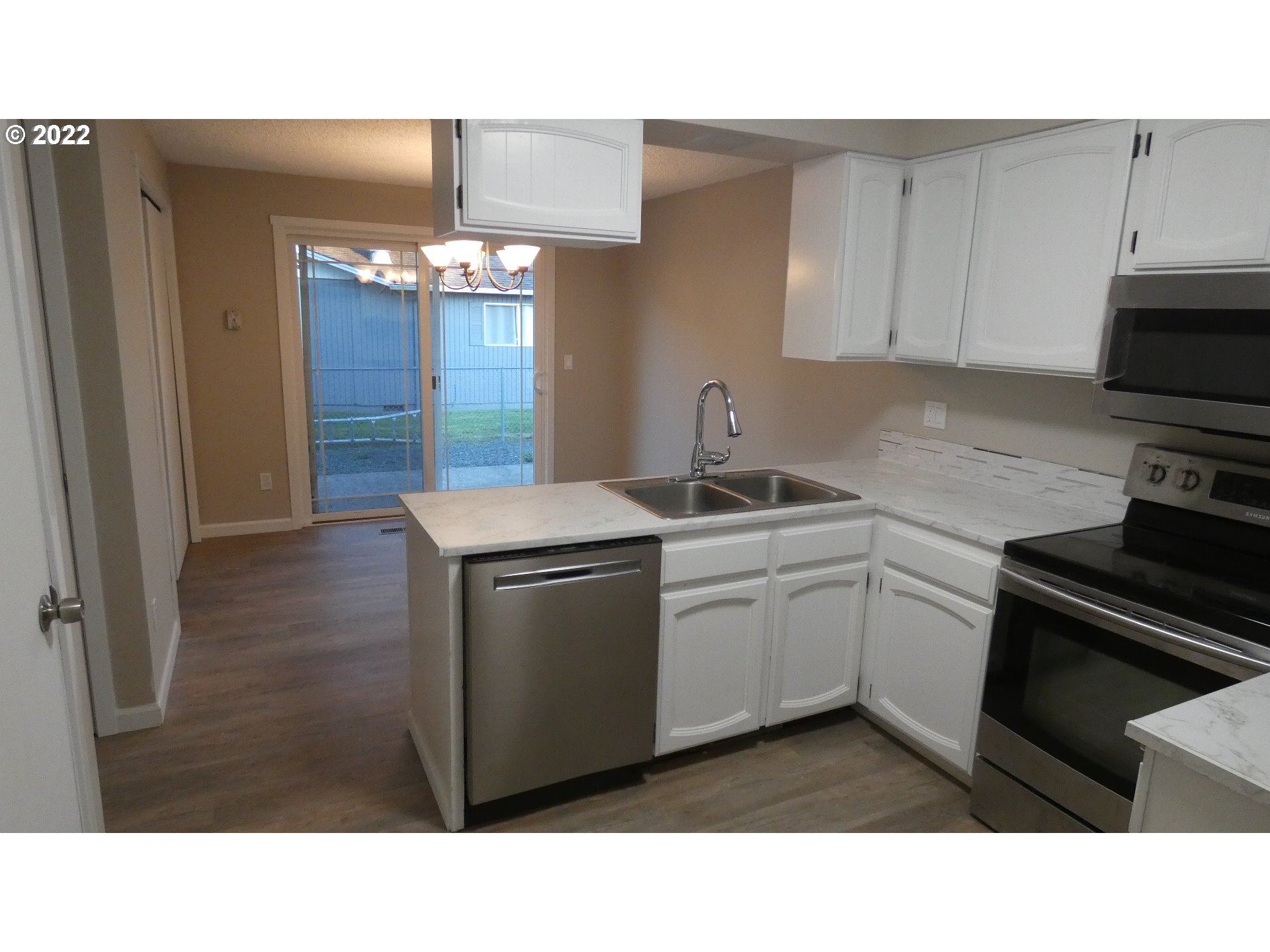 8805 Fairview Road Tillamook, OR 97141 - Photo 9 of 14 Gallery Image 9