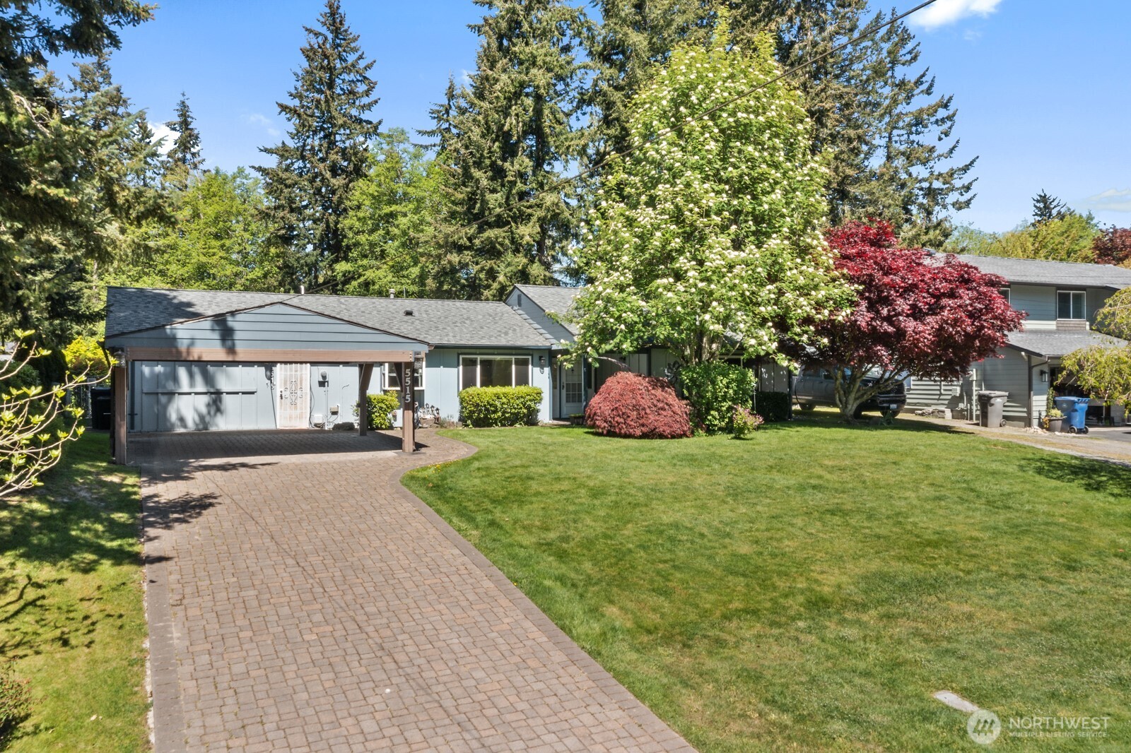 5515 143rd Street Southwest Edmonds, WA 98026 - Photo 2 of 26 Gallery Image 2