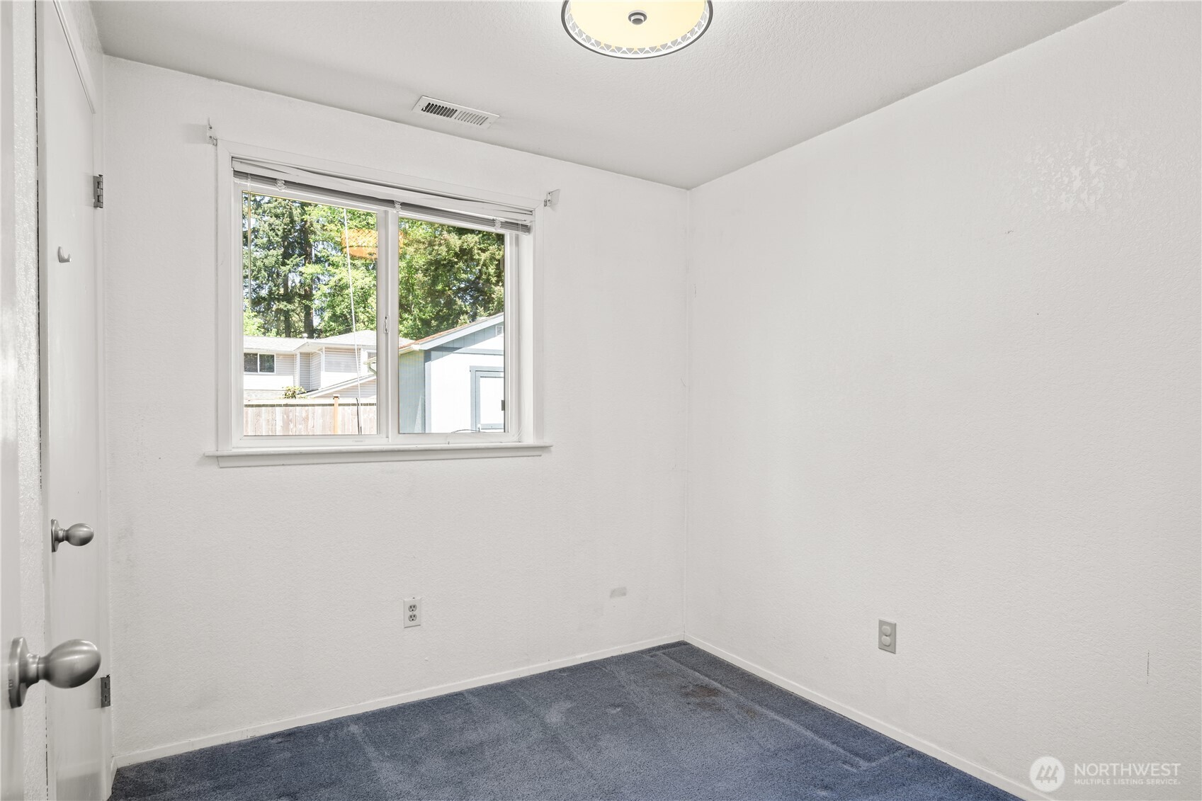 5515 143rd Street Southwest Edmonds, WA 98026 - Photo 21 of 26 Gallery Image 21