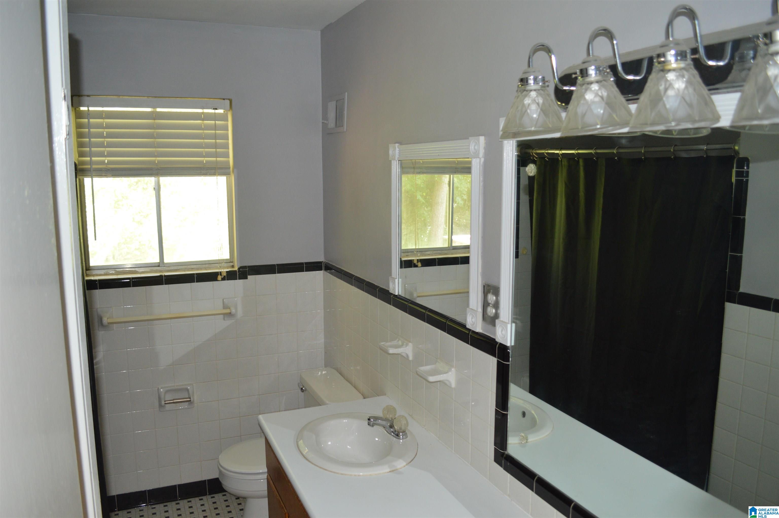 336 Westview Road Gardendale, AL 35071 - Photo 11 of 14
