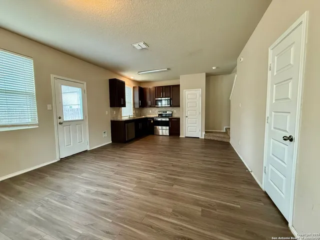 $1,800 | 10534 Green Rock Drive, San Antonio, TX 78223