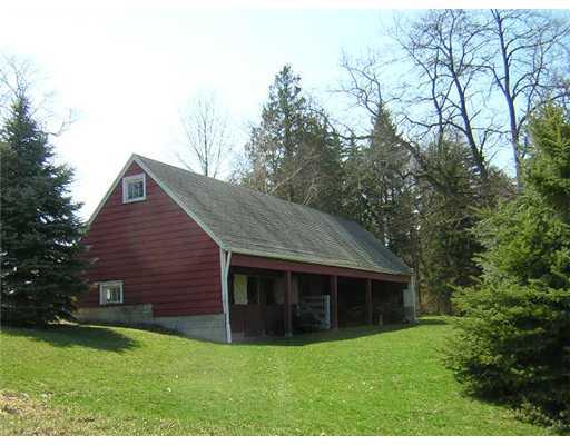 330 Brownsdale Road Butler, PA 16002 - Photo 5 of 14 Stable/Barn.