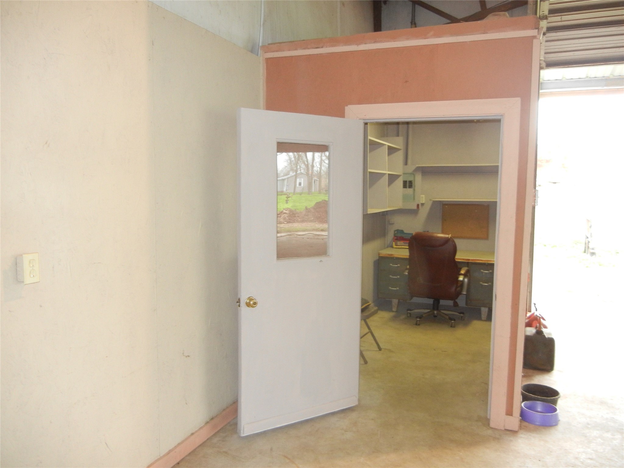 1645 Peach Ridge Road Brookshire, TX 77423 - Photo 15 of 42 Shop office