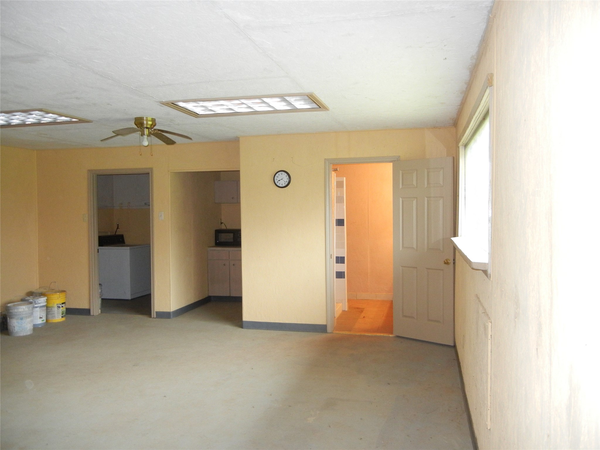 1645 Peach Ridge Road Brookshire, TX 77423 - Photo 17 of 42 shop office interior