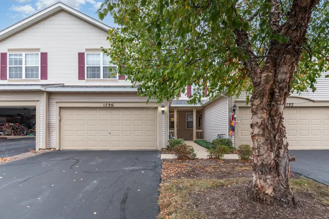 $279,000 | 1796 South Wentworth Circle, Romeoville, IL 60446
