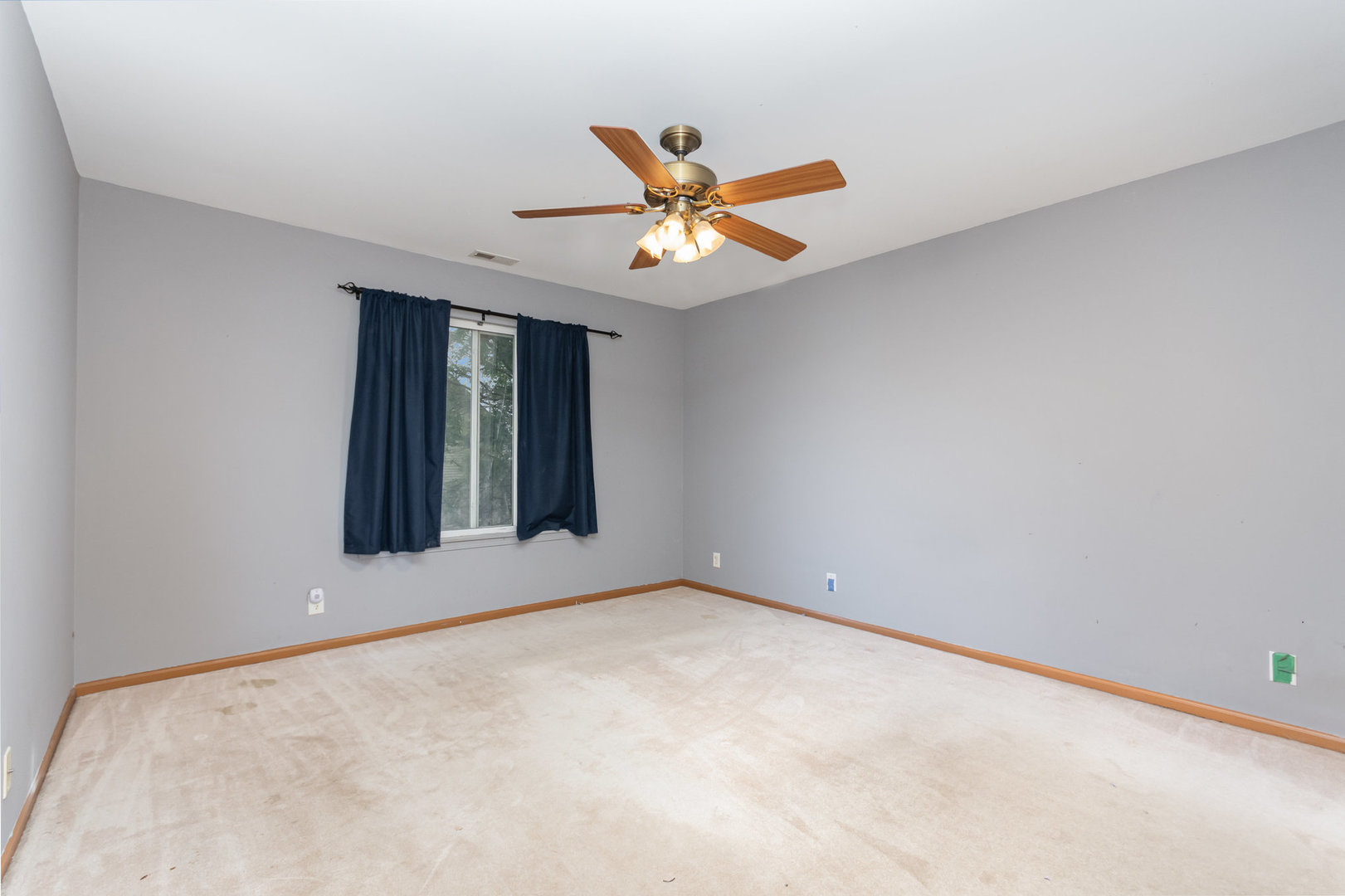 1796 South Wentworth Circle Romeoville, IL 60446 - Photo 15 of 21 a view of an empty room with a window