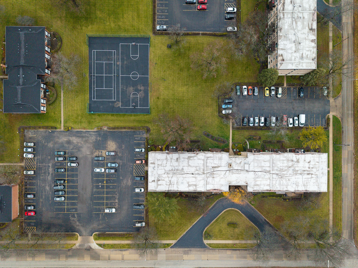 2315 East Olive Street, Unit 2B Arlington Heights, IL 60004 - Photo 29 of 30 a view of building