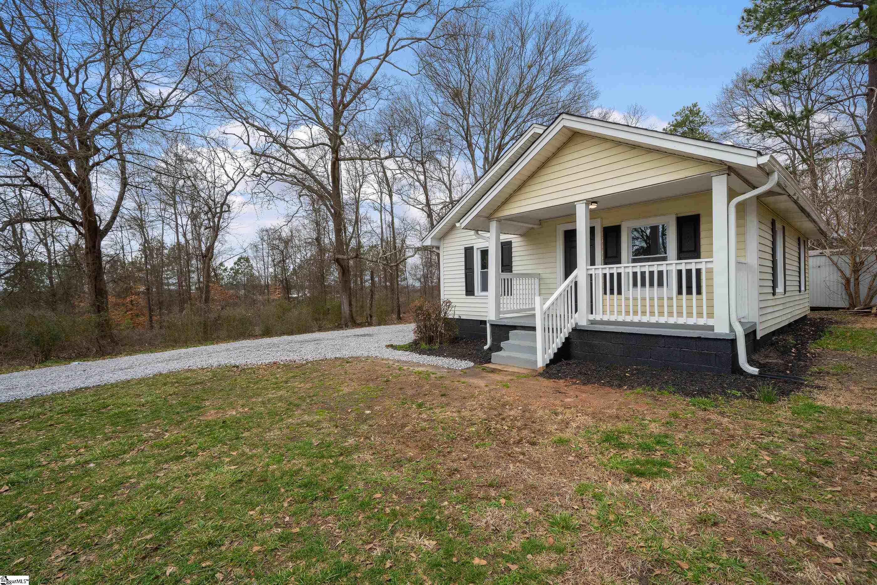 1180 Jackson Street Duncan, SC 29334 - Photo 3 of 21 Gallery Image 3