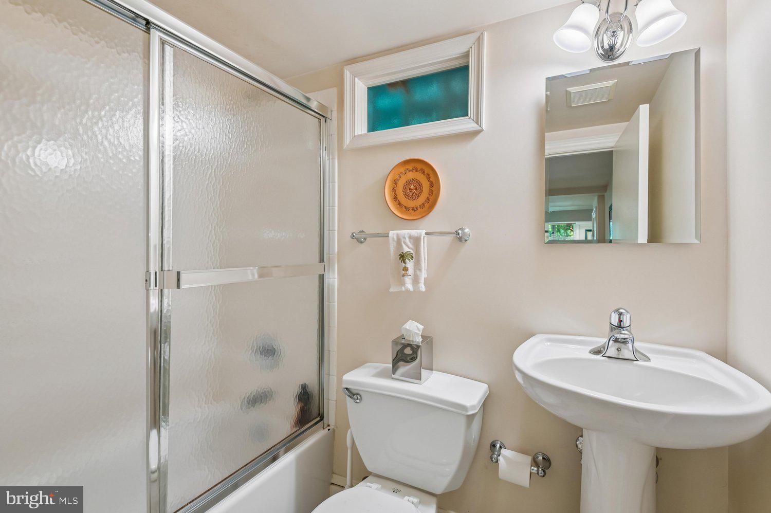 1110 Bryn Mawr Road Baltimore, MD 21210 - Photo 54 of 67 Bath