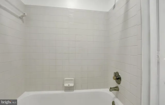 $2,695 | 3902 Cotton Tree Lane, Burtonsville, MD 20866