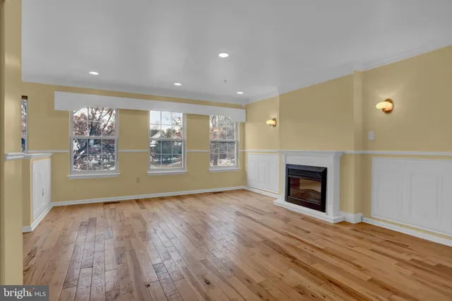 $2,695 | 3902 Cotton Tree Lane, Burtonsville, MD 20866