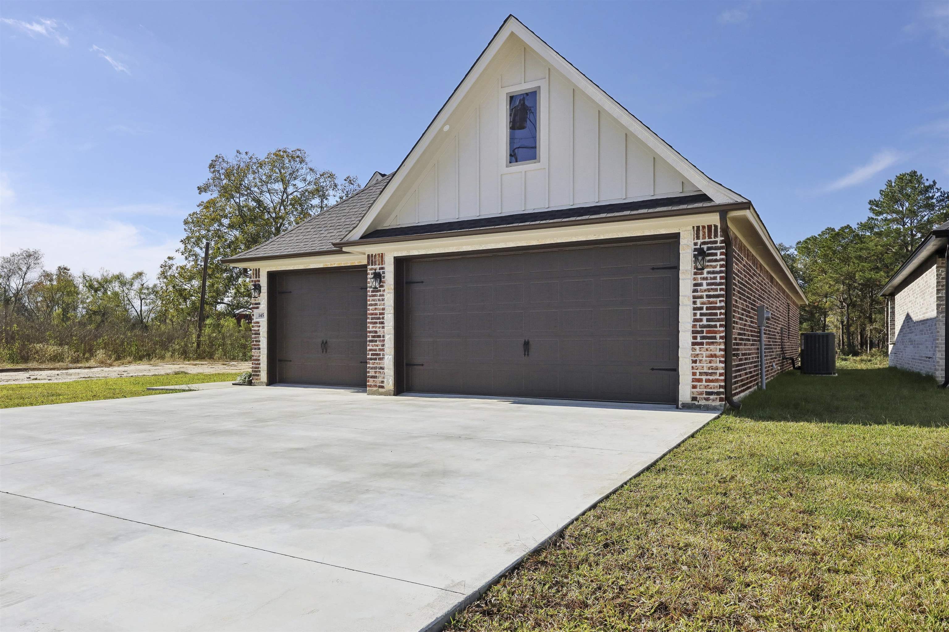 145 Moore Road Beaumont, TX 77713 - Photo 3 of 33