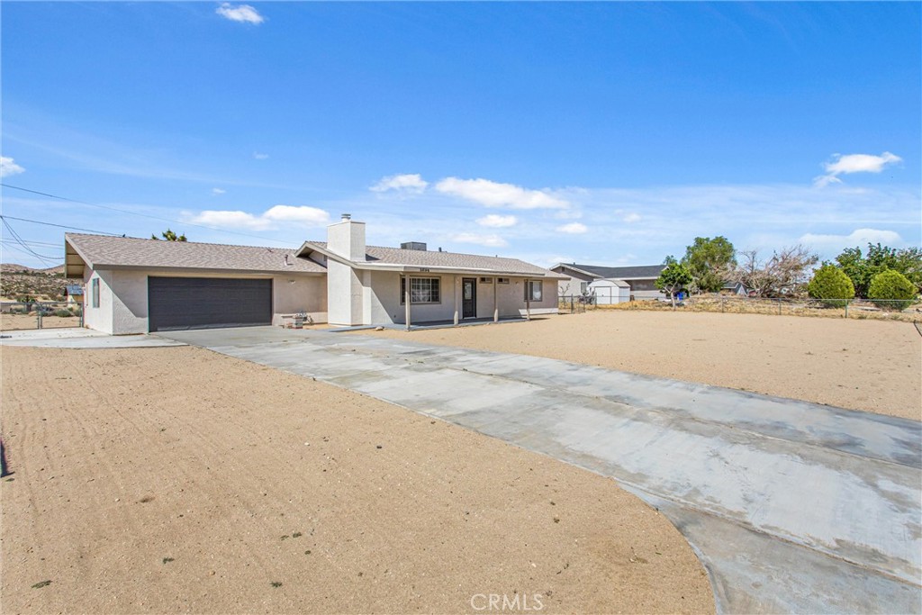 58146 Spring Drive Yucca Valley, CA 92284 - Photo 3 of 29