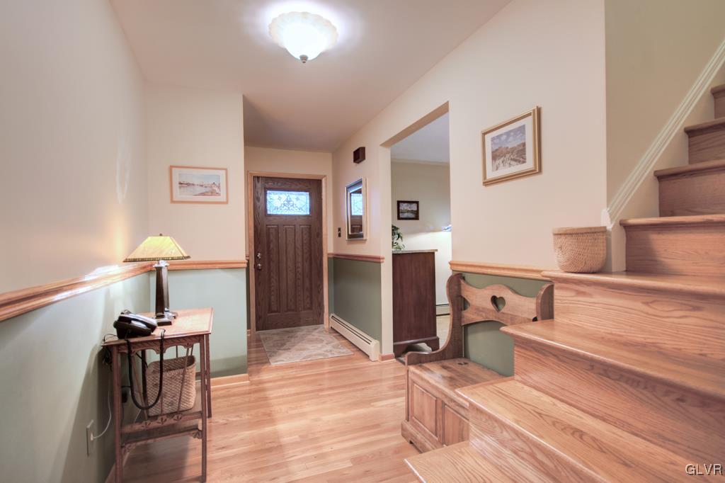 1100 Place Road Bethlehem, PA 18017 - Photo 4 of 26 View of Front Door From Foyer