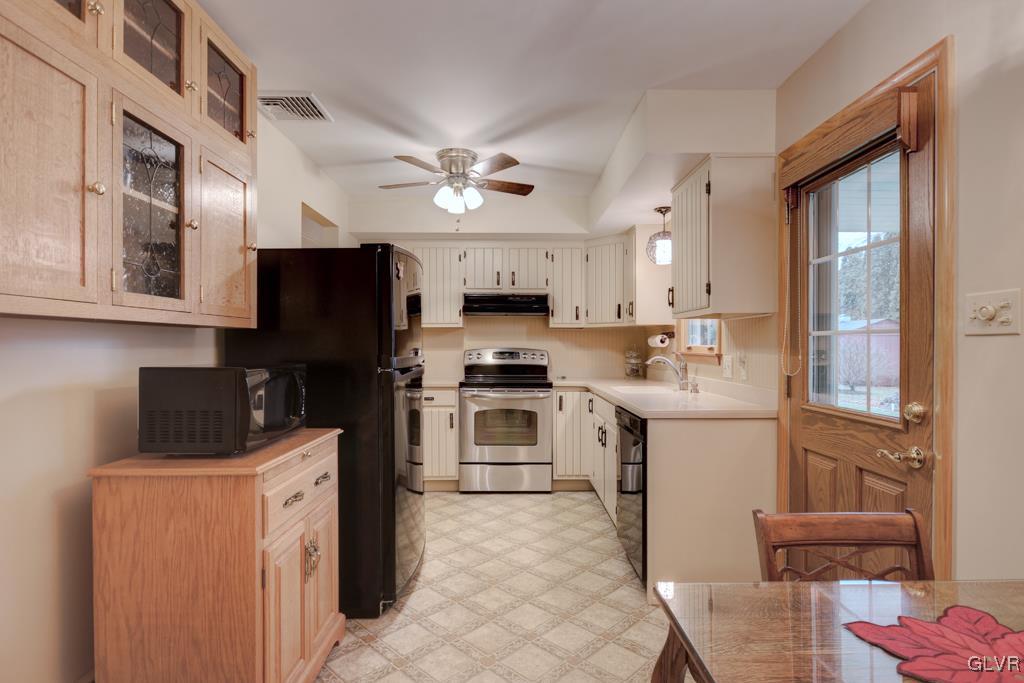 1100 Place Road Bethlehem, PA 18017 - Photo 8 of 26 Kitchen W/ Corian Counters, Freshly Painted Cabine