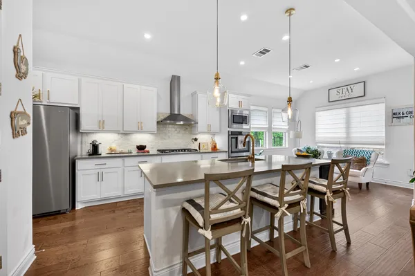 $4,000 | 609 Anfield Circle, Lakeway, TX 78738