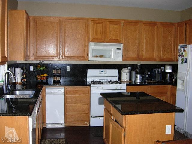 728 Navigator Way Oxnard, CA 93035 - Photo 4 of 18 Additional Photo