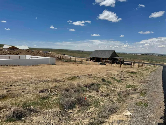 $429,000 | 114 Brook Trout Court, Saratoga, WY 82331