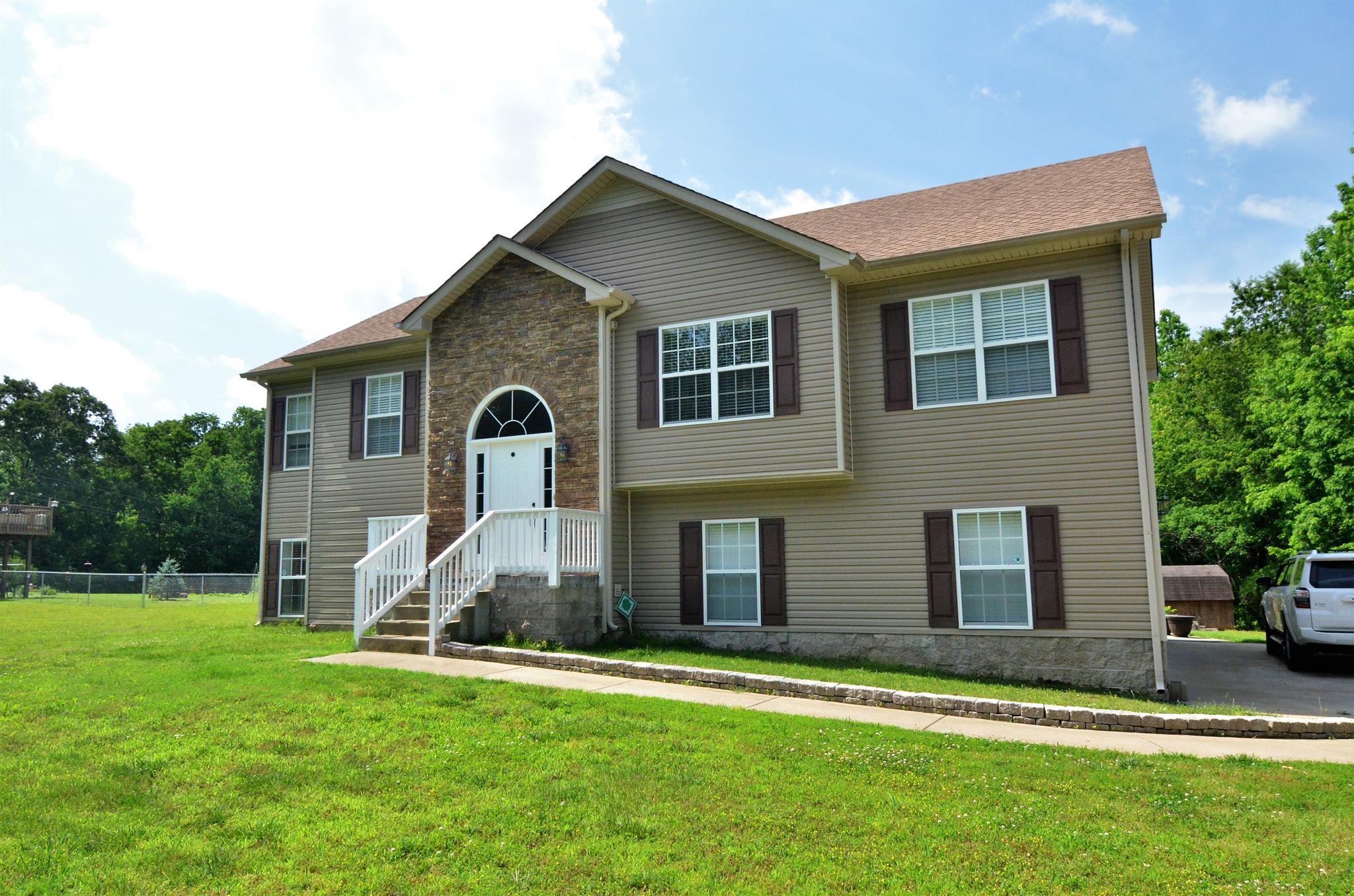 1310 Salem Road Clarksville, TN 37040 - Photo 1 of 23 Gallery Image 1