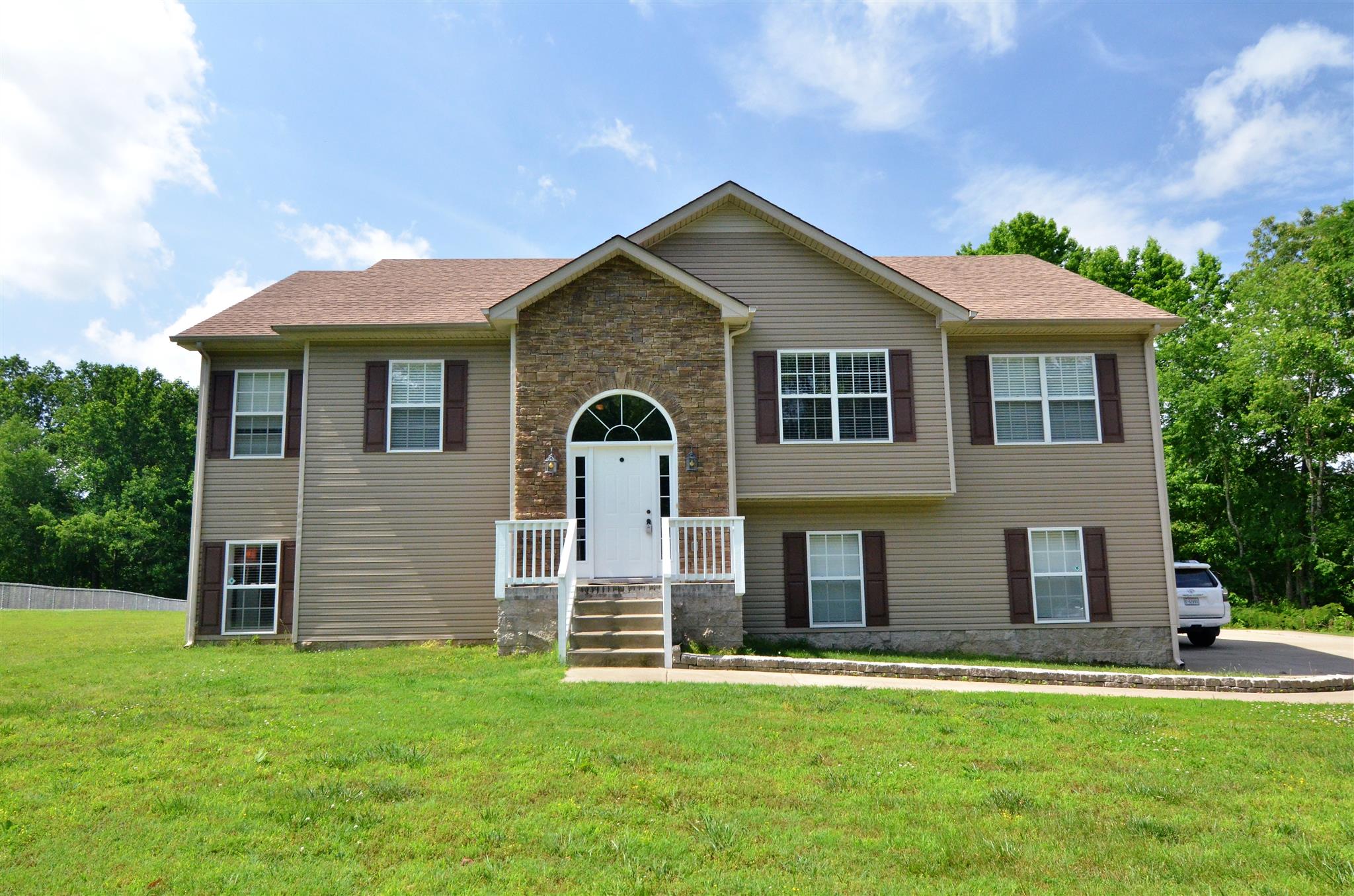 1310 Salem Road Clarksville, TN 37040 - Photo 2 of 23 Gallery Image 2