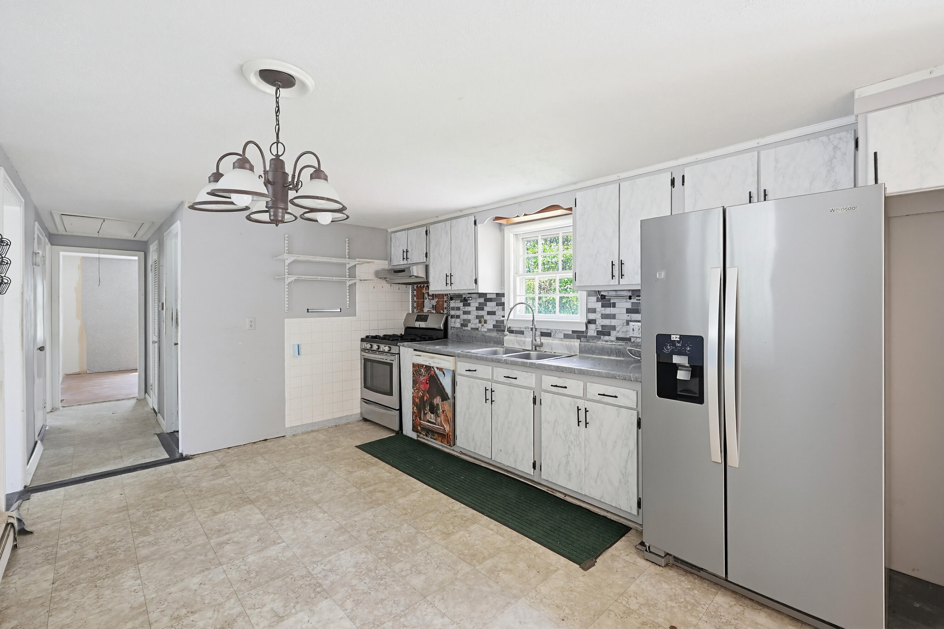 29 Edlen Lane Hyannis, MA 02601 - Photo 7 of 30 IMG_2923
