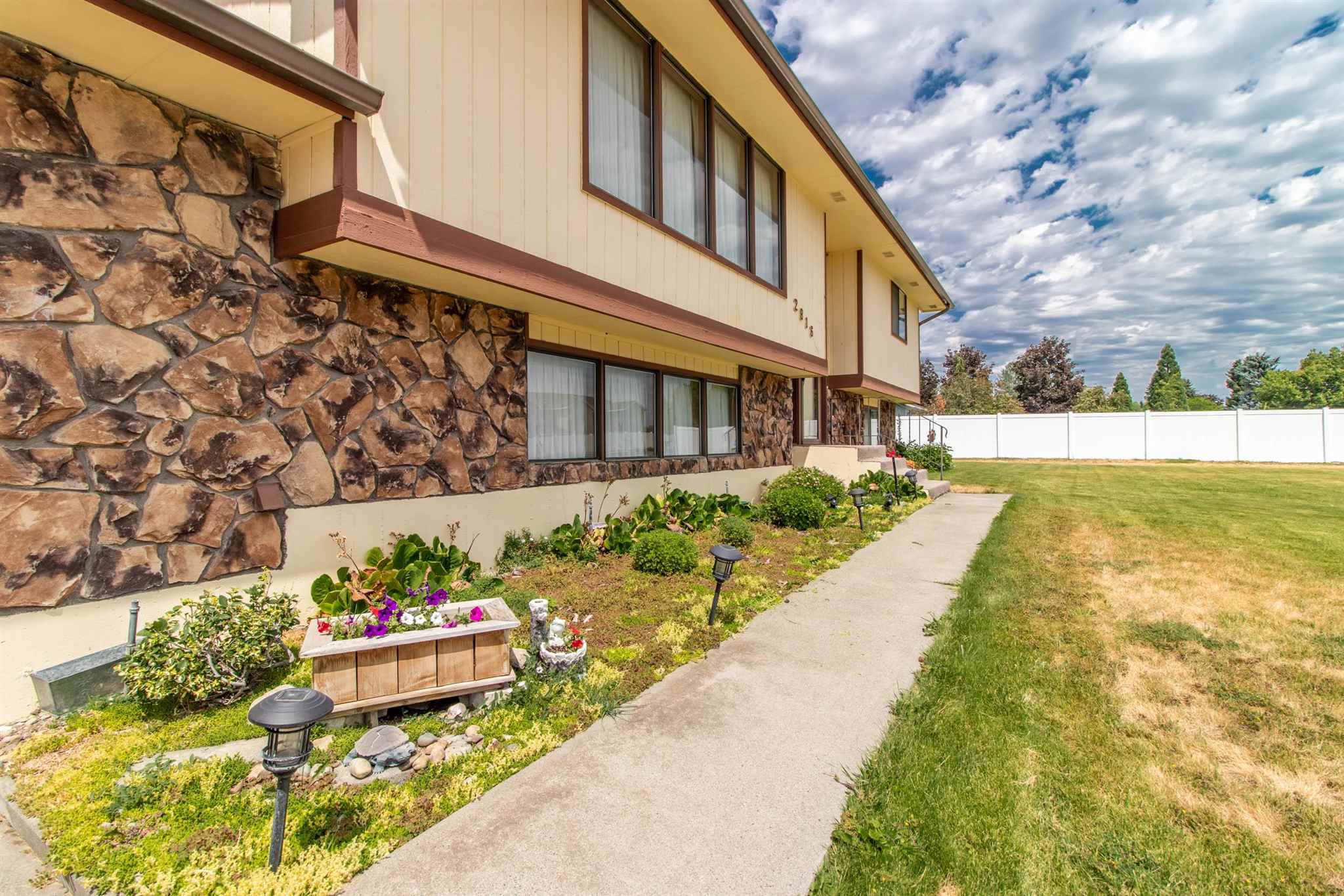 2816 South Adams Road Veradale, WA 99037 - Photo 5 of 23