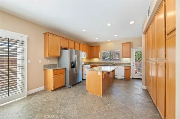 $3,700 | 6342 Sunfield Court, Riverside, CA 92504