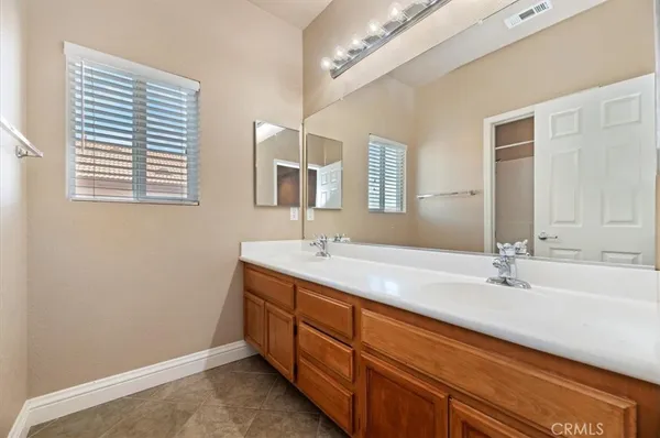 $3,700 | 6342 Sunfield Court, Riverside, CA 92504