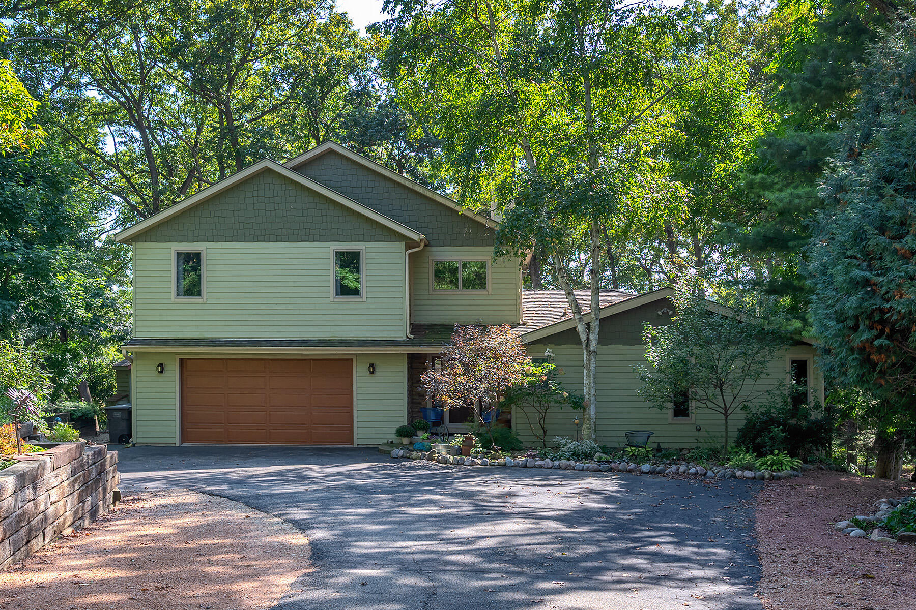 W5594 Briarwood Road Sugar Creek, WI 53121 - Photo 2 of 83 Briarwood