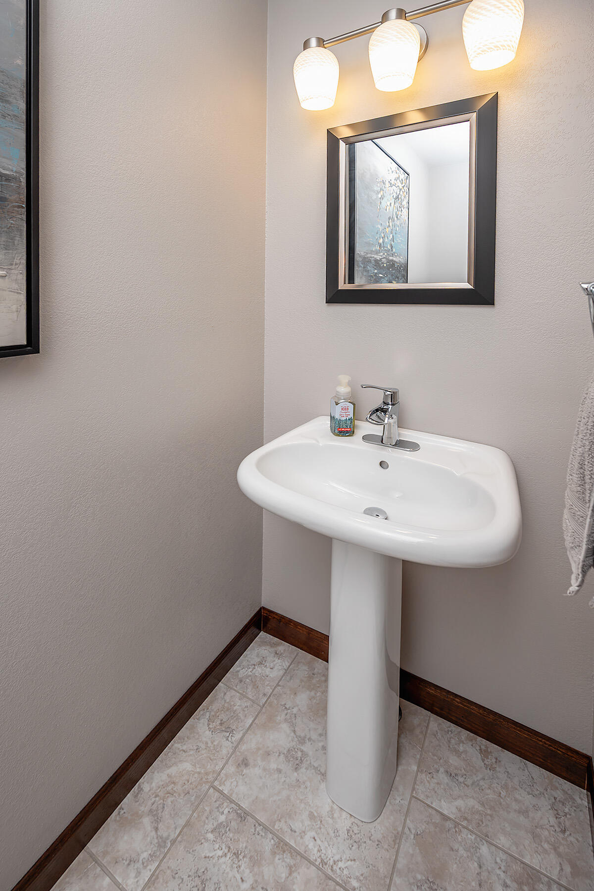 W5594 Briarwood Road Sugar Creek, WI 53121 - Photo 61 of 83 MIL/Nanny Suite 1/2 Bathroom