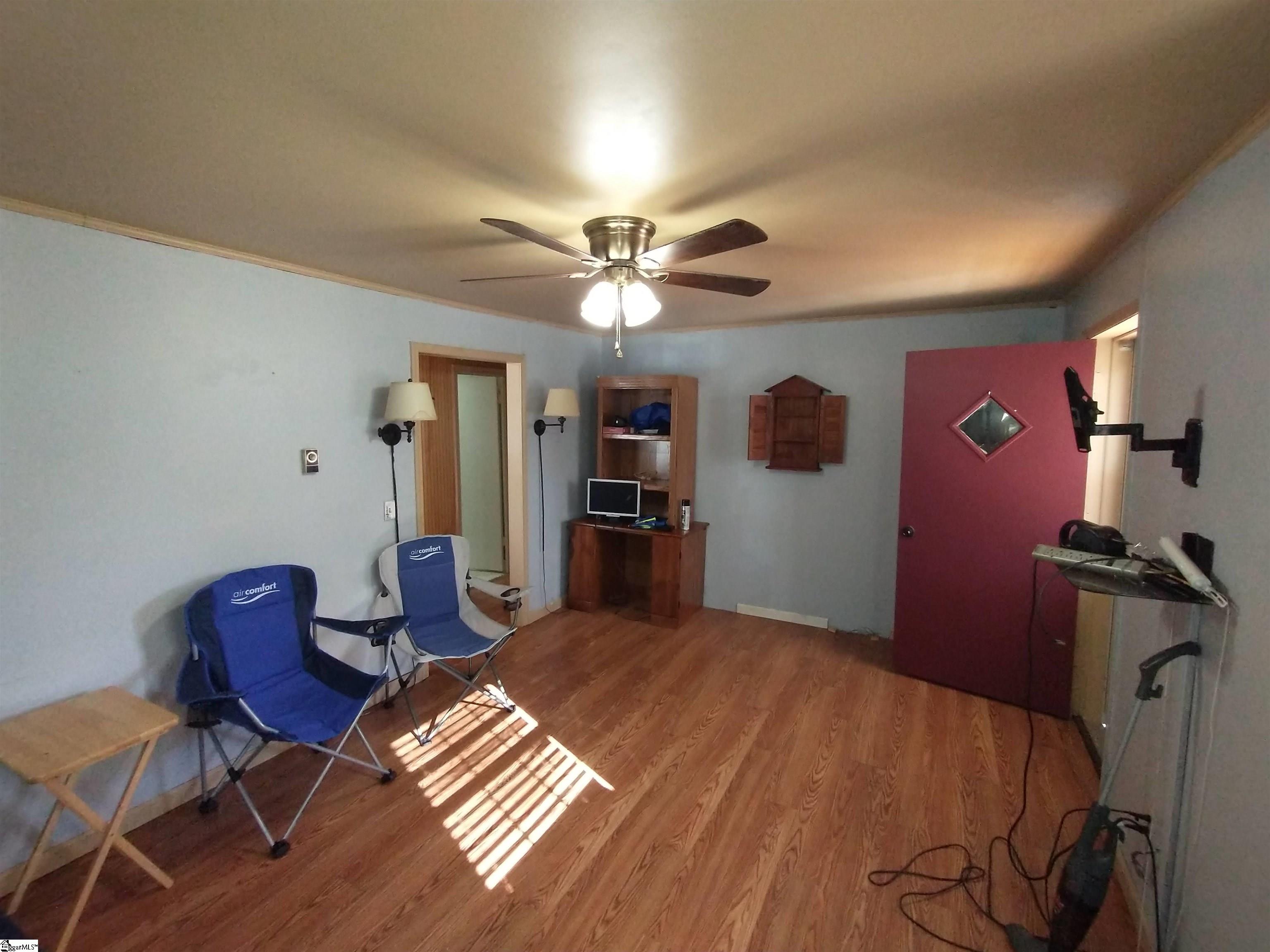 811 Benjamin Road Gray Court, SC 29645 - Photo 8 of 16