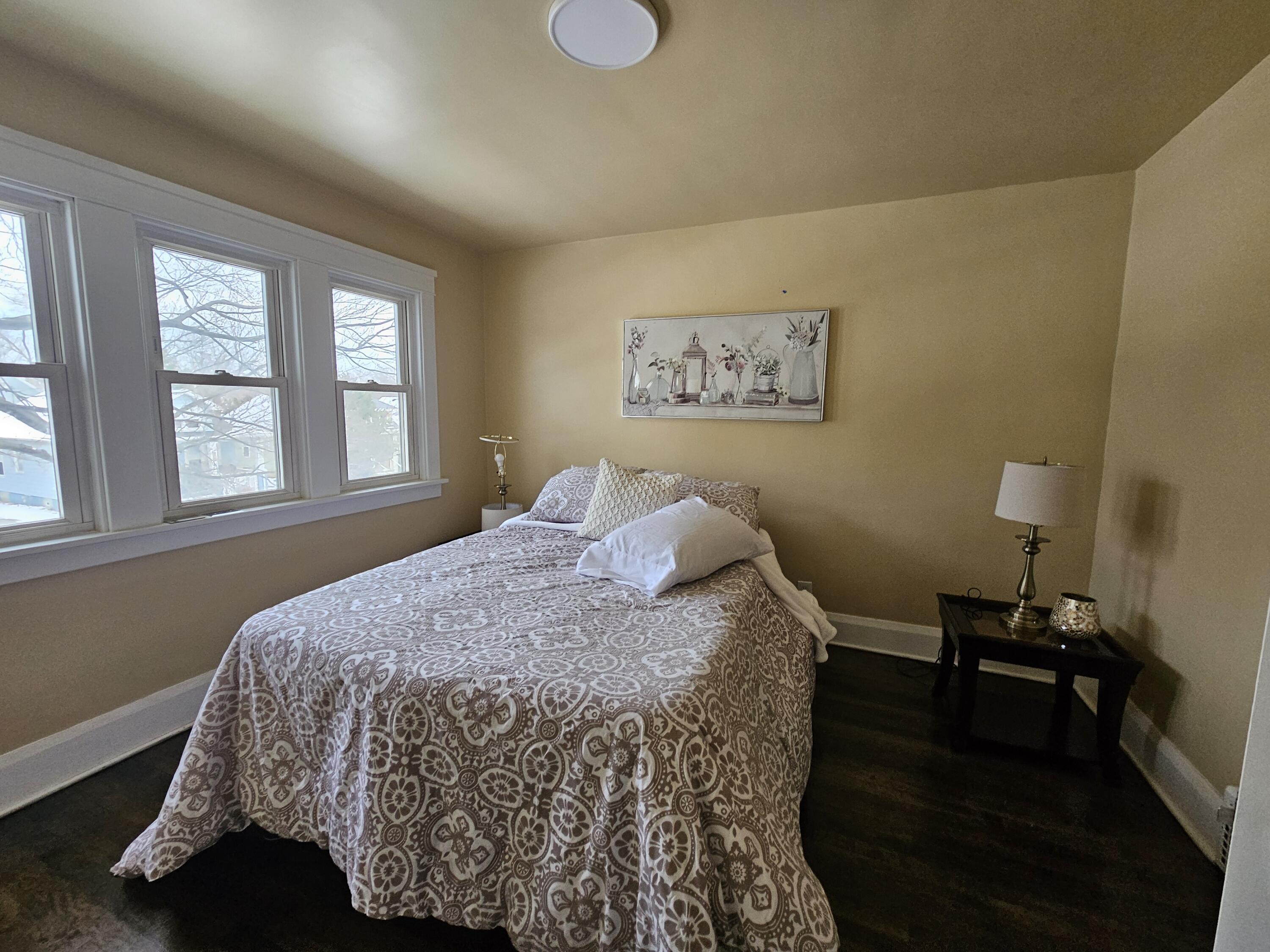 1324 Hayes Avenue Racine, WI 53405 - Photo 7 of 16 1000063873