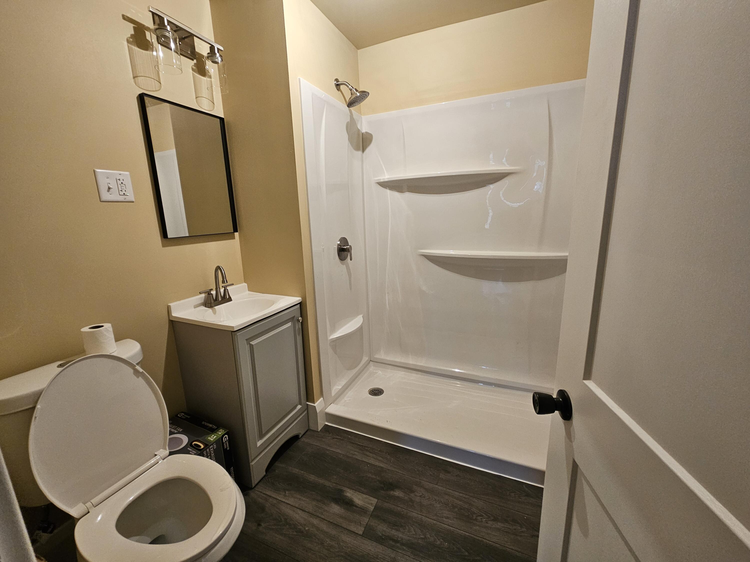 1324 Hayes Avenue Racine, WI 53405 - Photo 10 of 16 1000063878