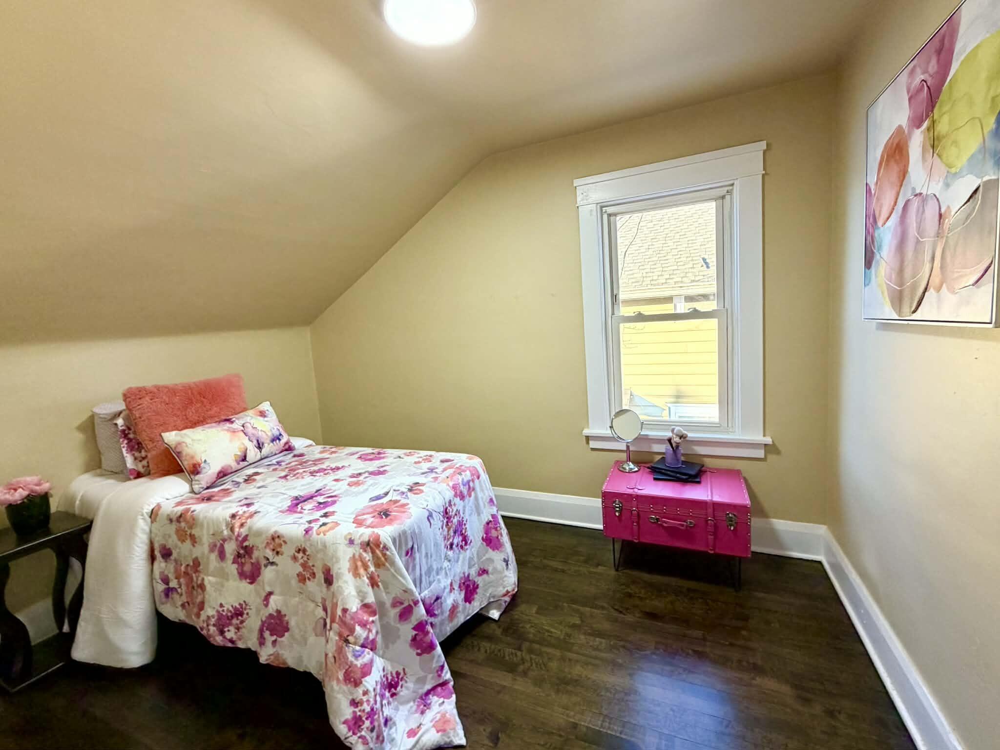 1324 Hayes Avenue Racine, WI 53405 - Photo 11 of 18 att.28Voxy_XTOUjX_BINEZt_ZuYDp--c5NAOr1m