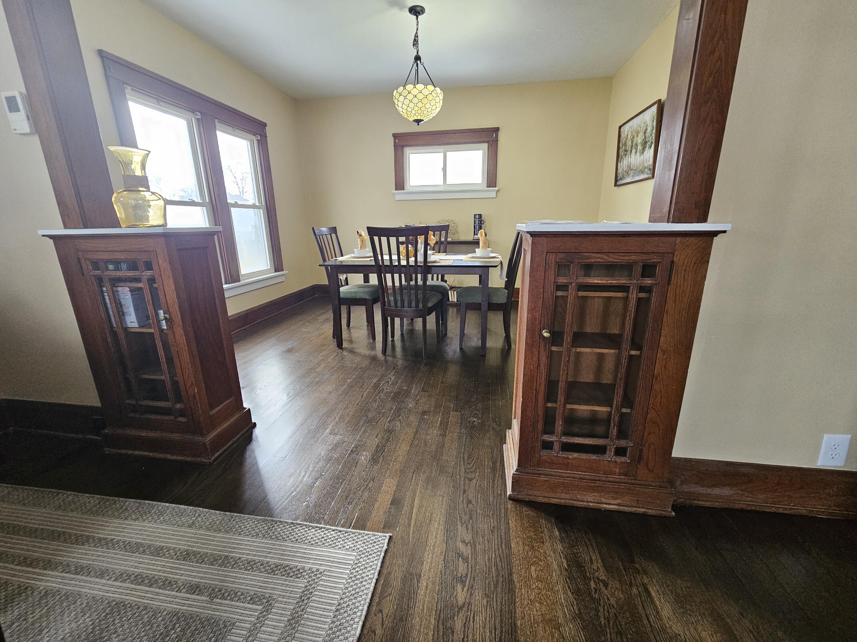 1324 Hayes Avenue Racine, WI 53405 - Photo 4 of 16 1000063868