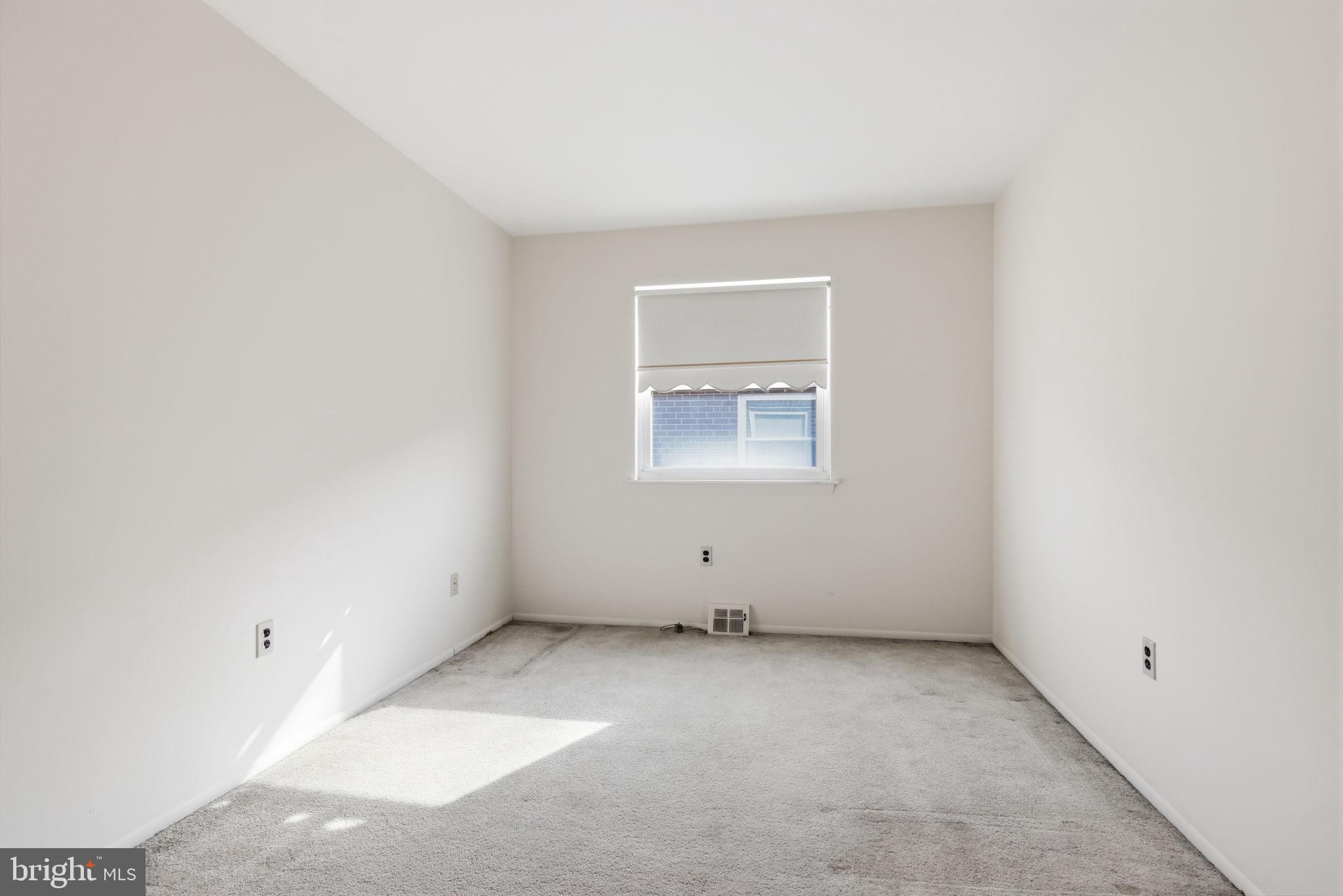 7921 Fairfield Street Philadelphia, PA 19152 - Photo 21 of 36