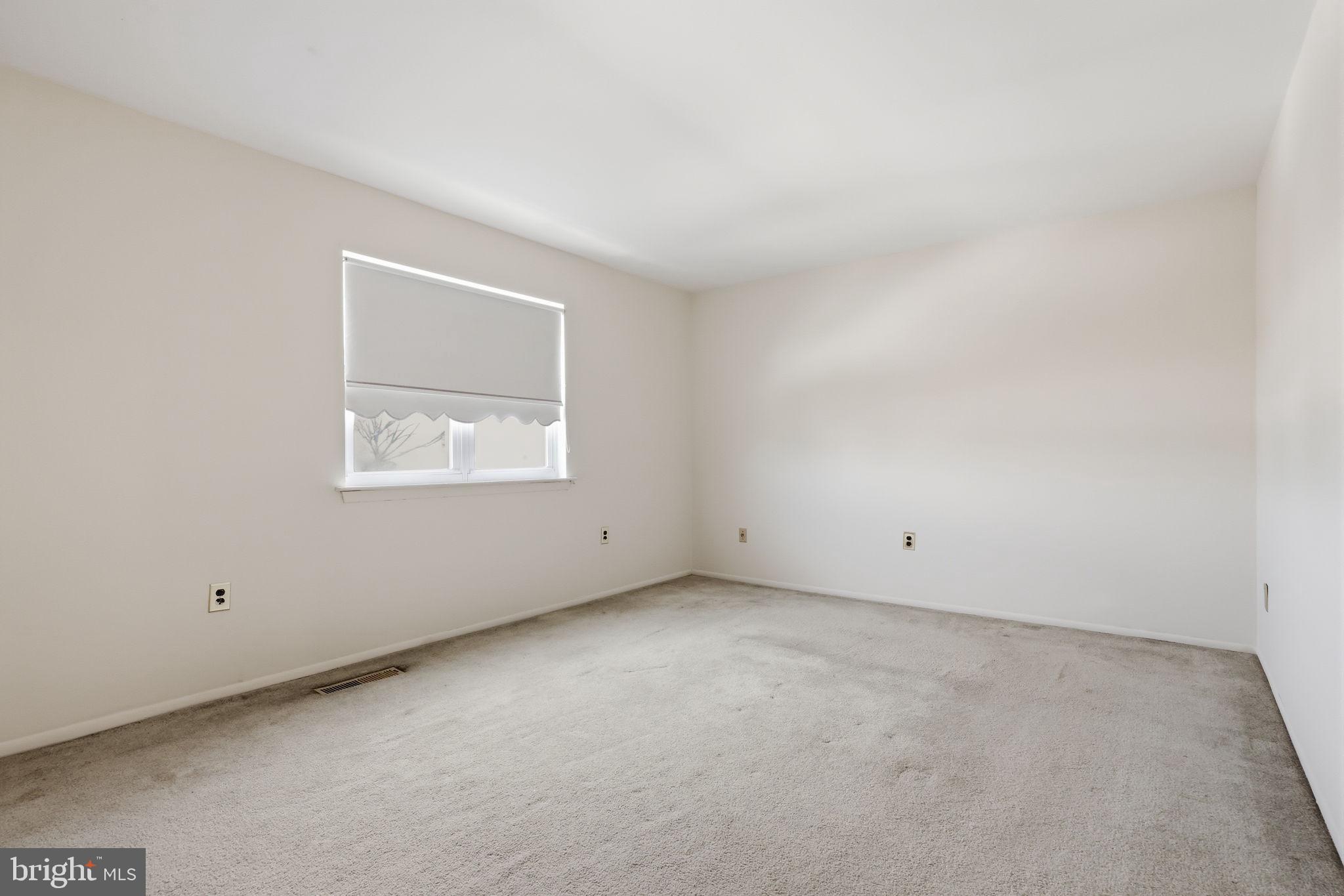 7921 Fairfield Street Philadelphia, PA 19152 - Photo 22 of 36