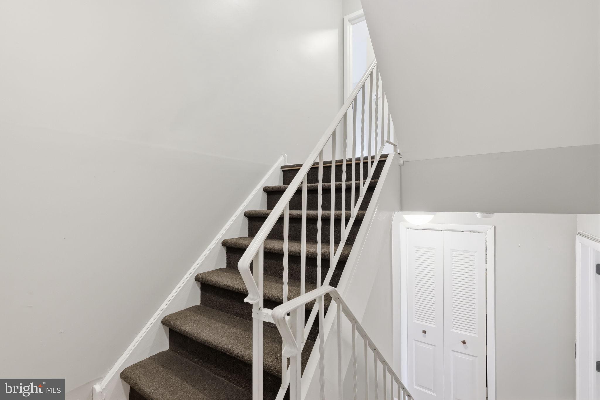 7921 Fairfield Street Philadelphia, PA 19152 - Photo 3 of 36