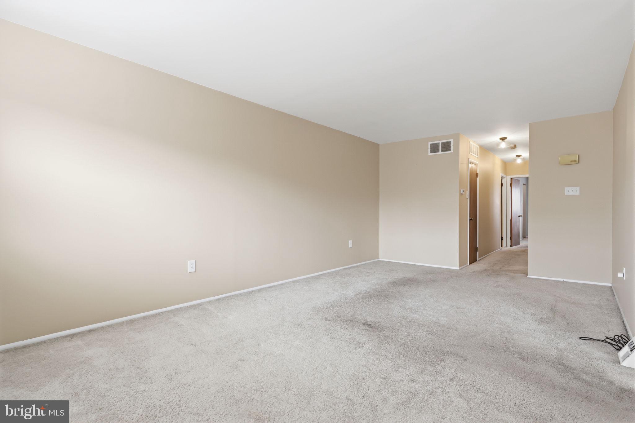 7921 Fairfield Street Philadelphia, PA 19152 - Photo 5 of 36
