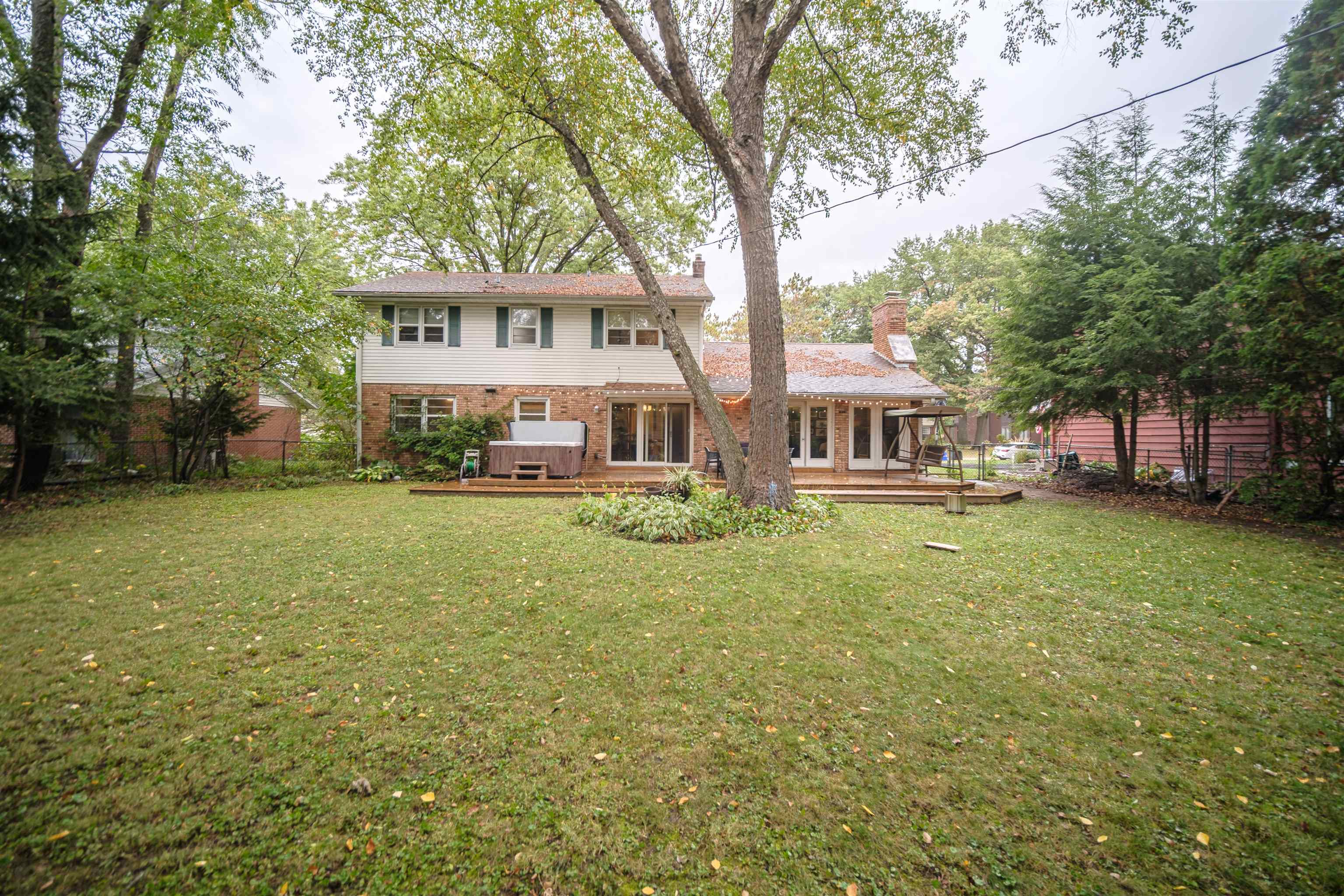 4963 Braewild Road Rockford, IL 61107 - Photo 45 of 50 front view of a house with a yard