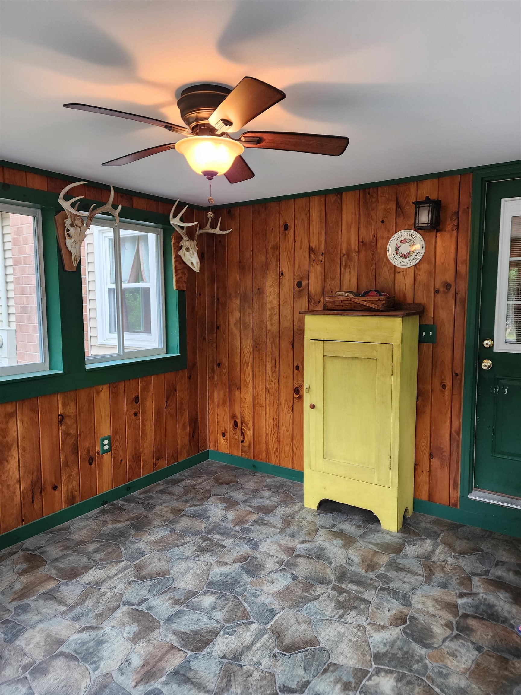 401 Durrell Mountain Road Belmont, NH 03220 - Photo 3 of 36