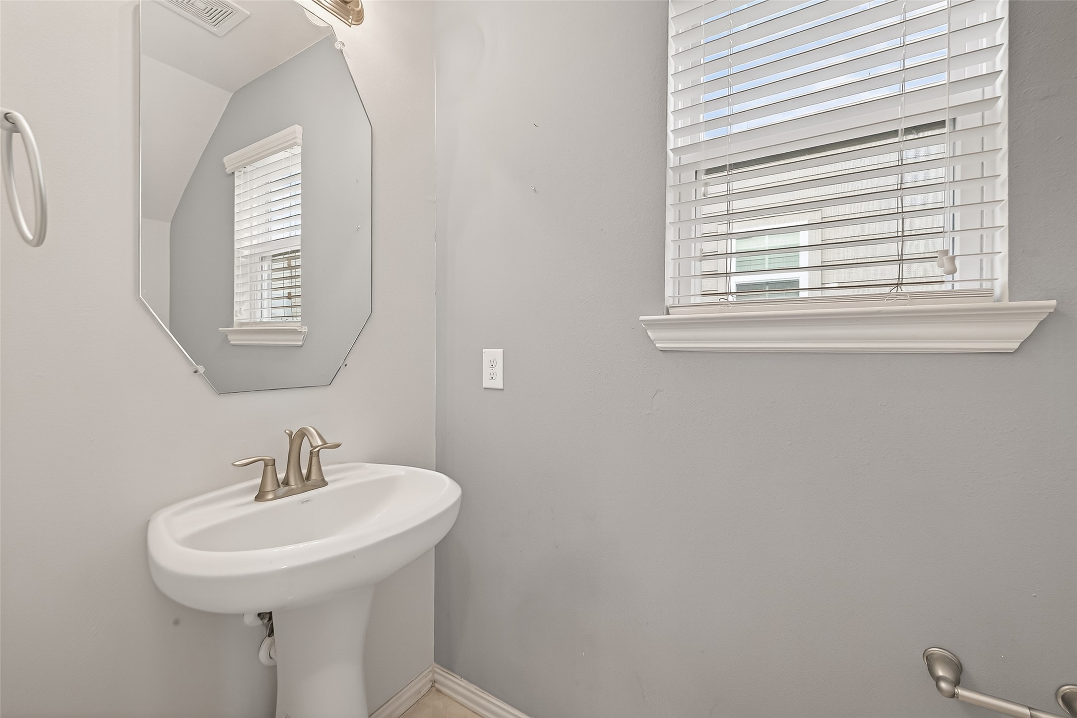 5116 Dartmoor Ridge Trail Houston, TX 77066 - Photo 14 of 36