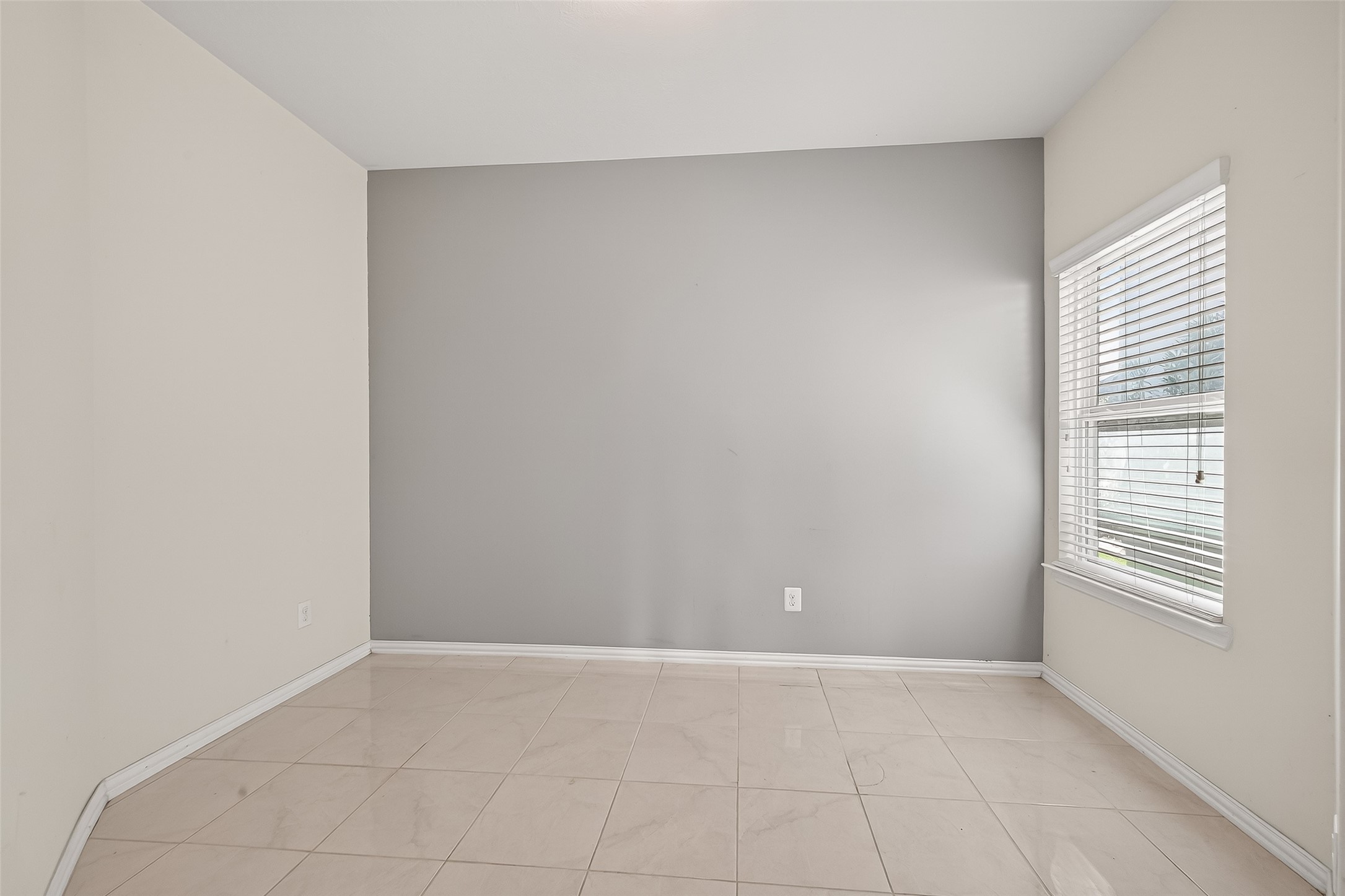 5116 Dartmoor Ridge Trail Houston, TX 77066 - Photo 6 of 36