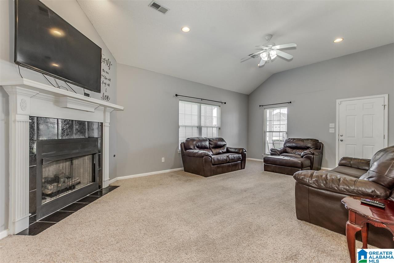 153 Azalea Lane Moundville, AL 35474 - Photo 8 of 30