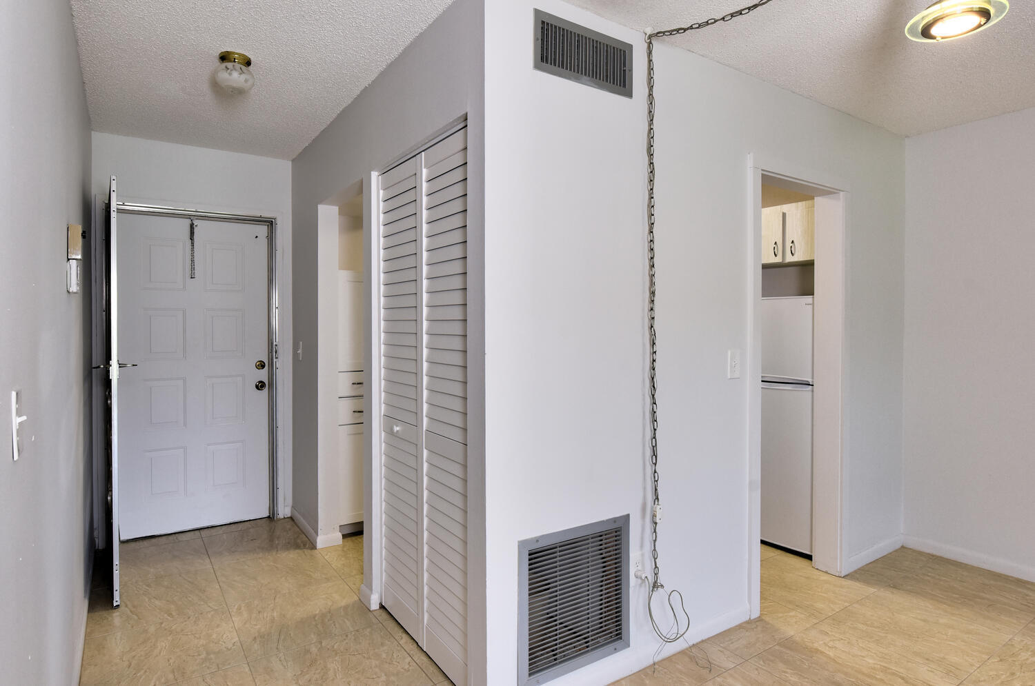 1915 Southwest Palm City Road, Unit 8C Stuart, FL 34994 - Photo 3 of 50 1915 SW Palm City Rd Stuart FL-large-014