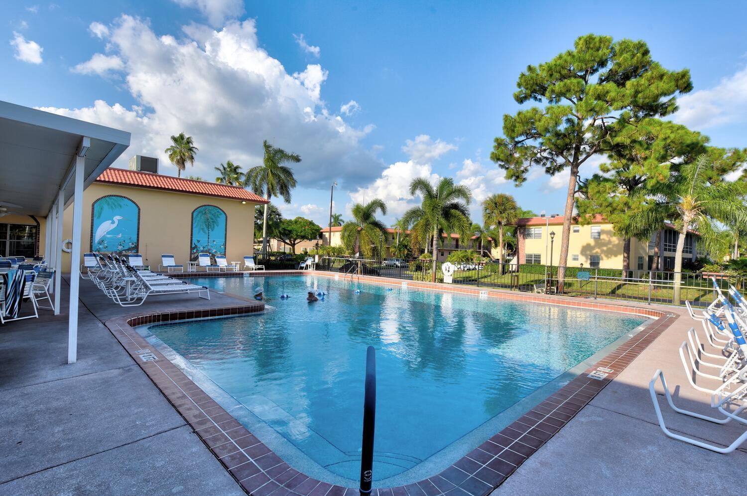 1915 Southwest Palm City Road, Unit 8C Stuart, FL 34994 - Photo 41 of 50 1915 SW Palm City Rd Stuart FL-large-046