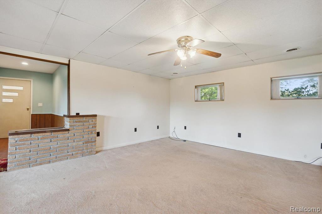 8304 Allen Road Fenton, MI 48430 - Photo 5 of 35