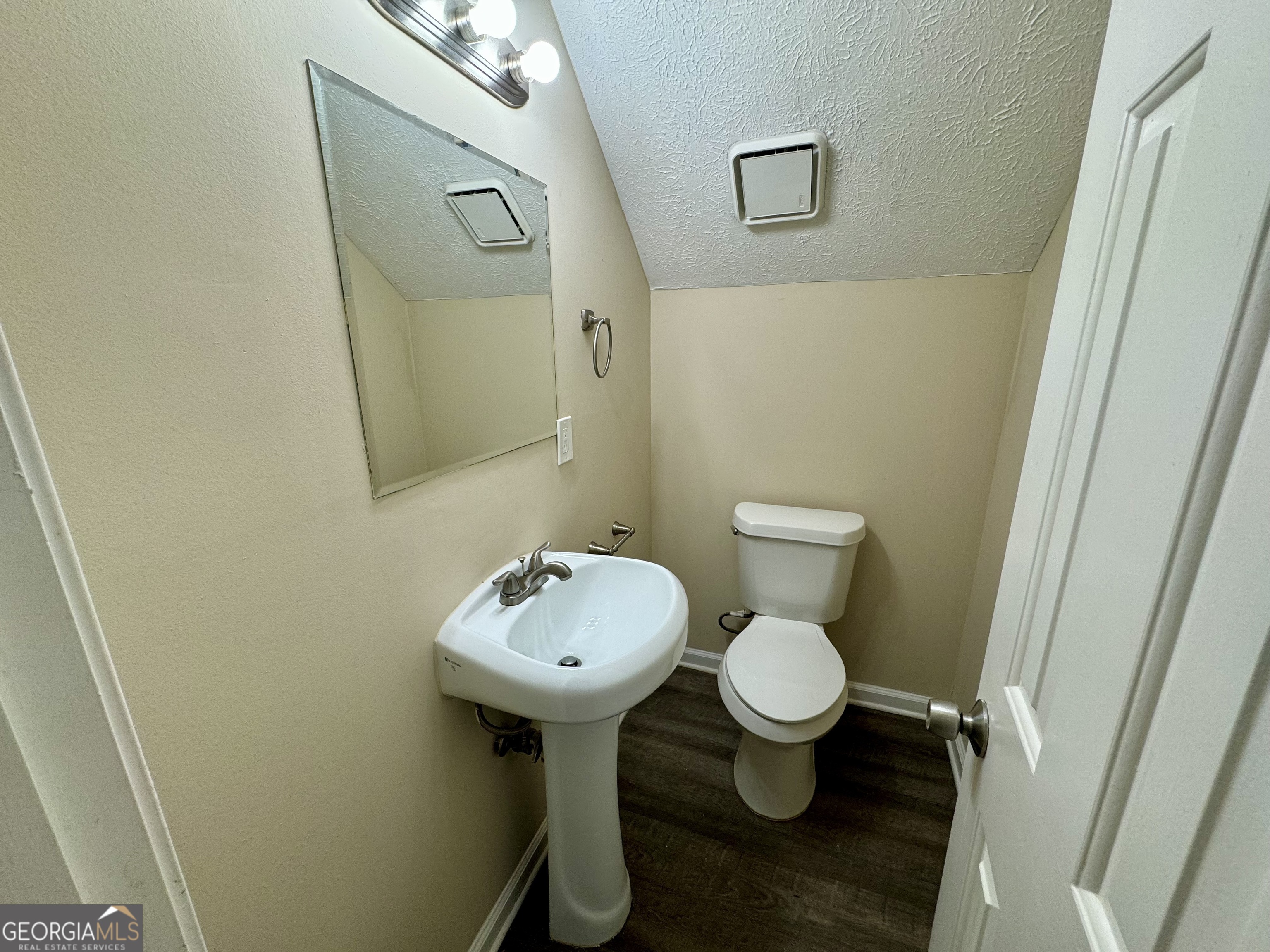 6380 Phillips Place Lithonia, GA 30058 - Photo 5 of 14