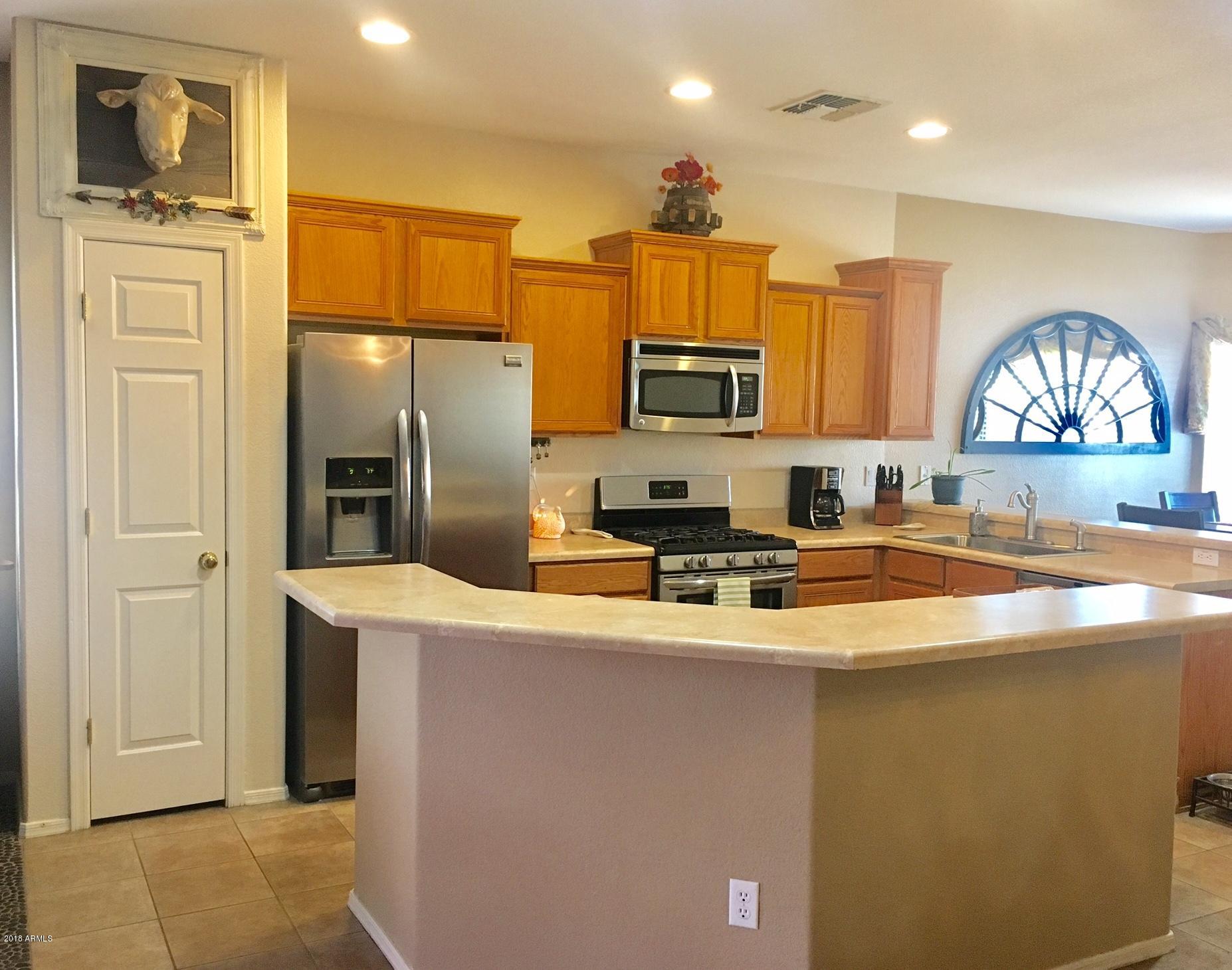 14629 West Hearn Road Surprise, AZ 85379 - Photo 3 of 22 kitchen