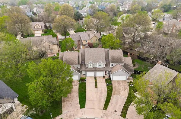$309,000 | 11616 Bluejacket Street, Overland Park, KS 66210